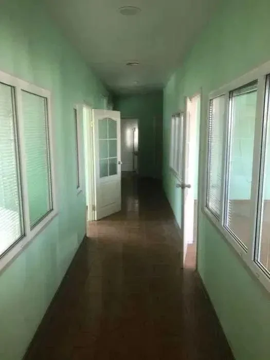 Продам помещение свободного назначения Київ, Гната Хоткевича вул. 5