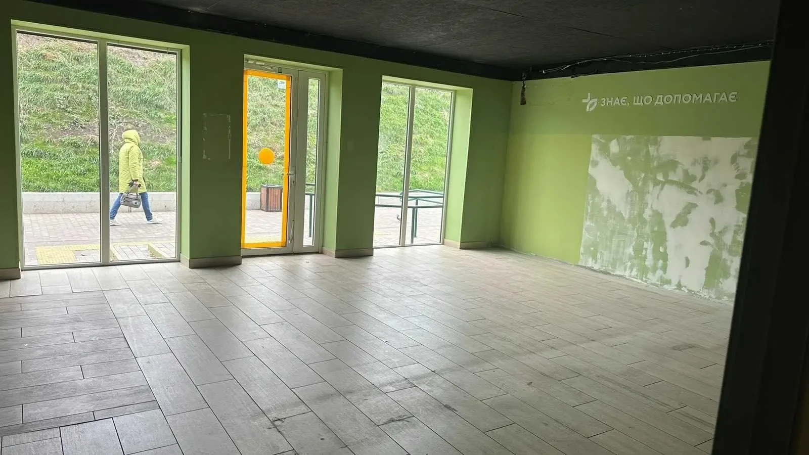 Сдам помещение свободного назначения Київ, Берестейский пр-т 3