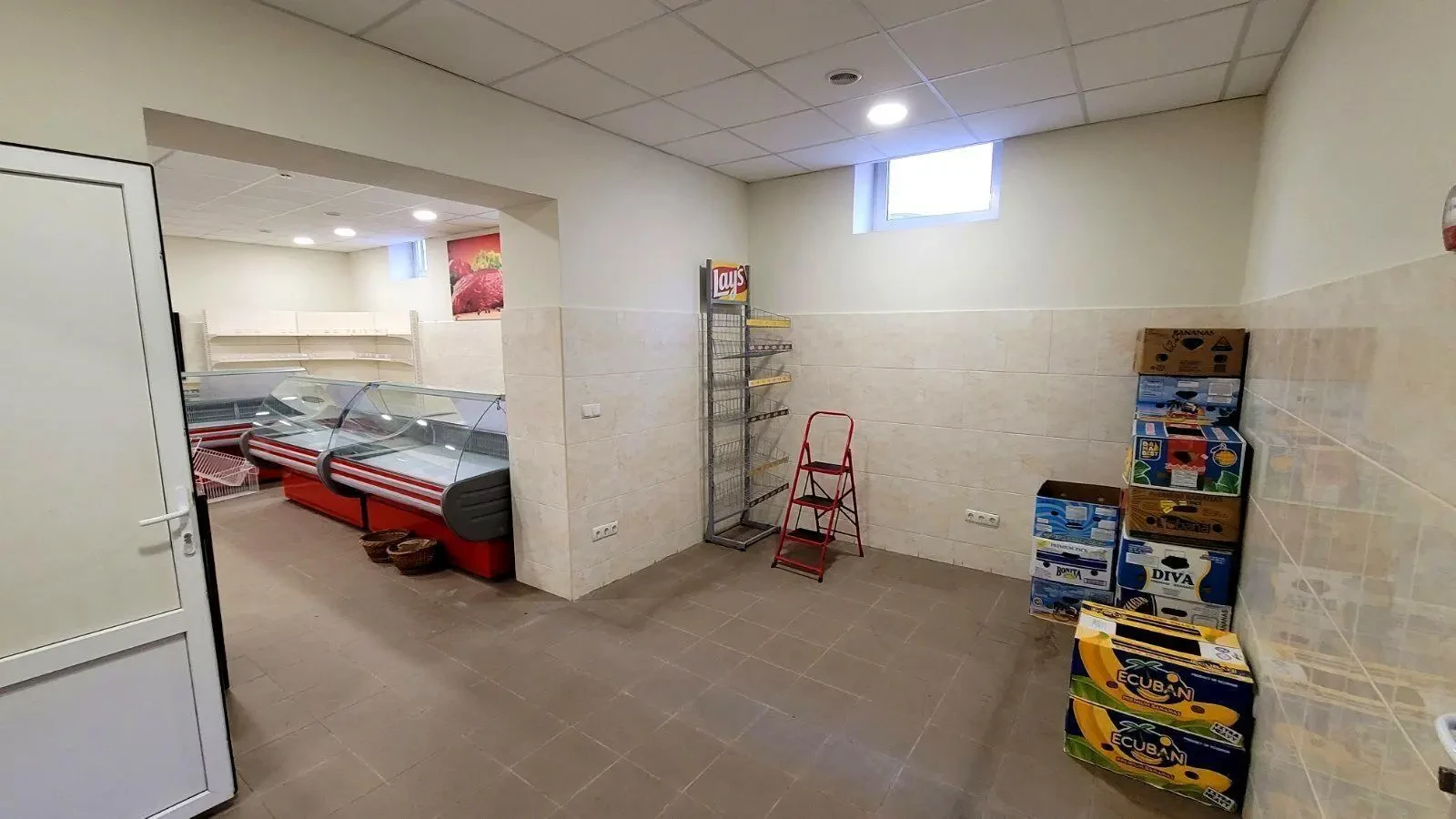 Продаж комерційного приміщення з холодильною камерою. Борщагівка. 2