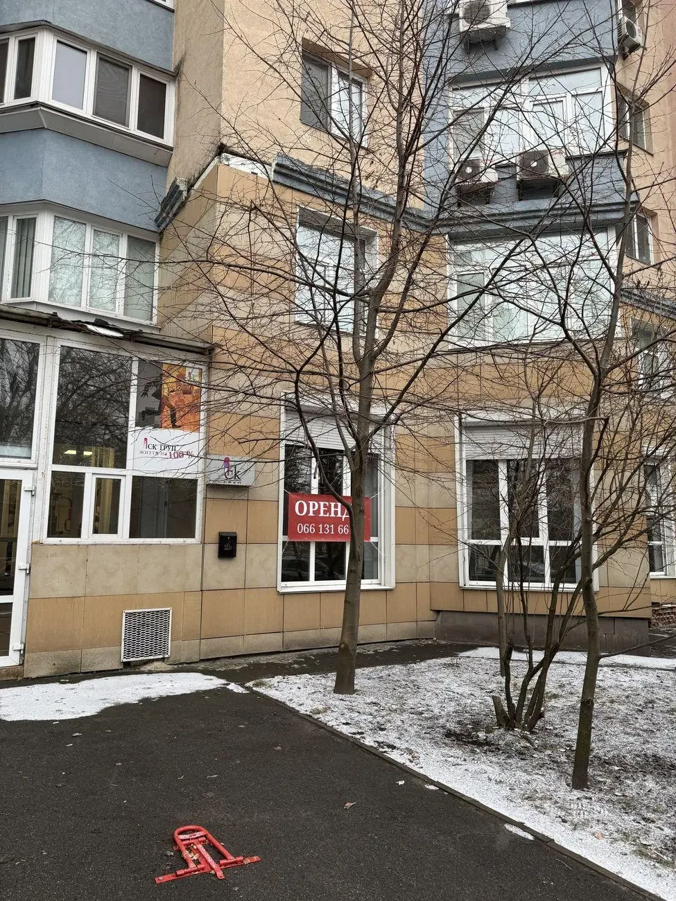 Здам в оренду фасадне комерційне приміщення в Київ Соломенський