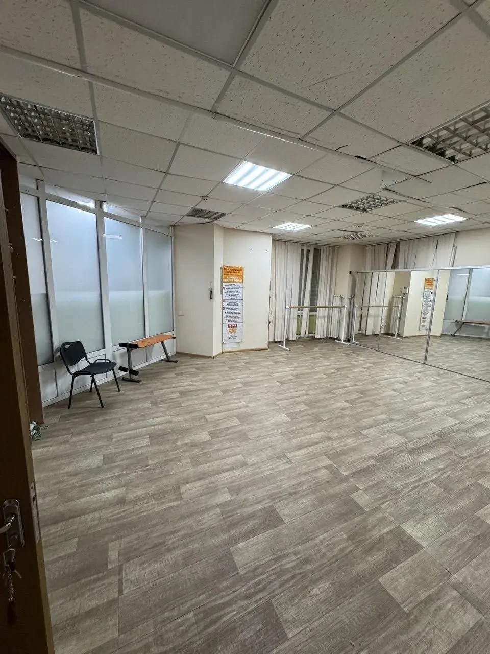 Оренда приміщення під офіс або склад Київ Соломенська