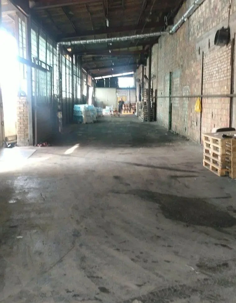 Сдам склад Київ, Роберта Лісовського вул. 4