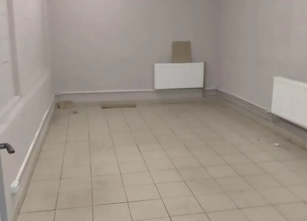 Сдам склад Київ, Роберта Лісовського вул. 2