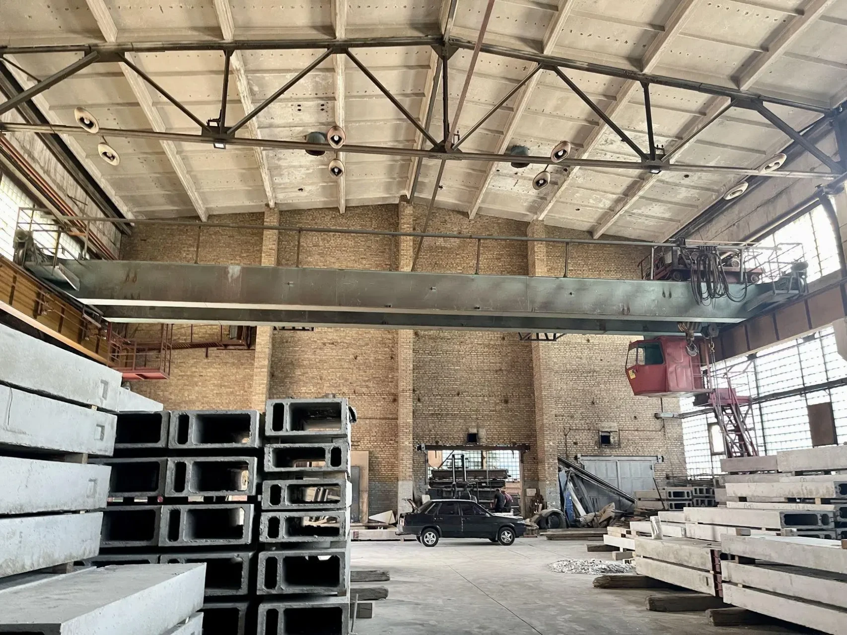 Продам производственное помещение Київ, Святошинська вул. 5