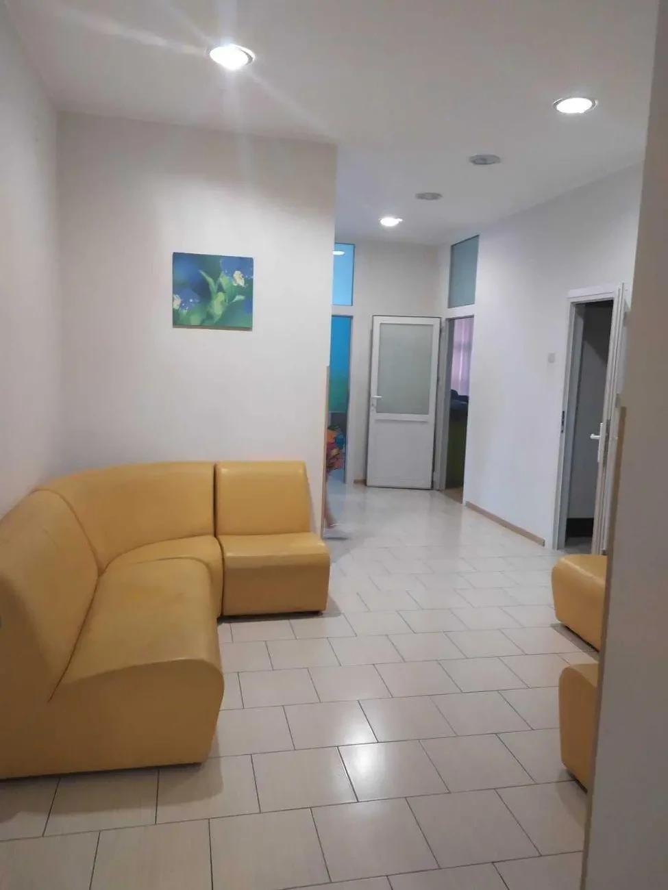 Продам комерційне приміщення в ЖК Смарагдовий 4