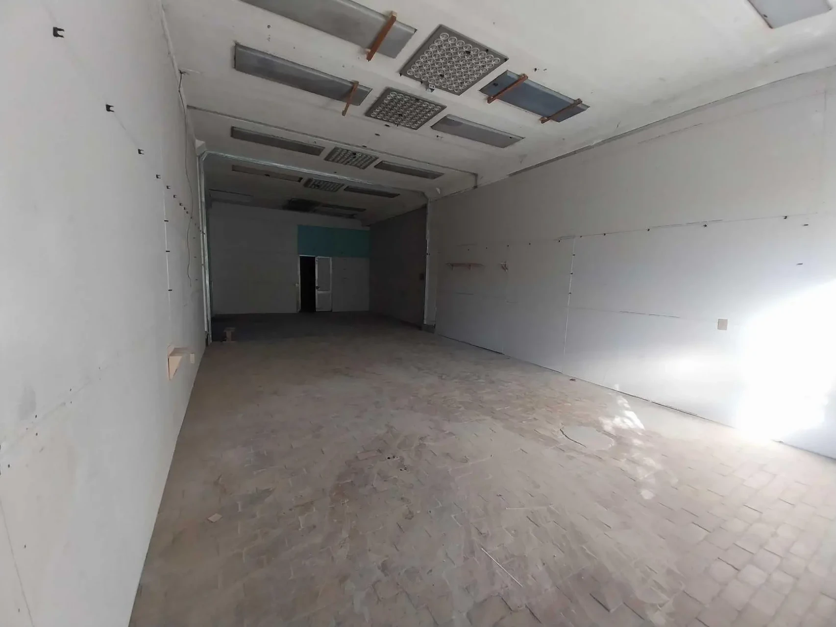 Сдам помещение свободного назначения Київ, Вереснева вул. 4