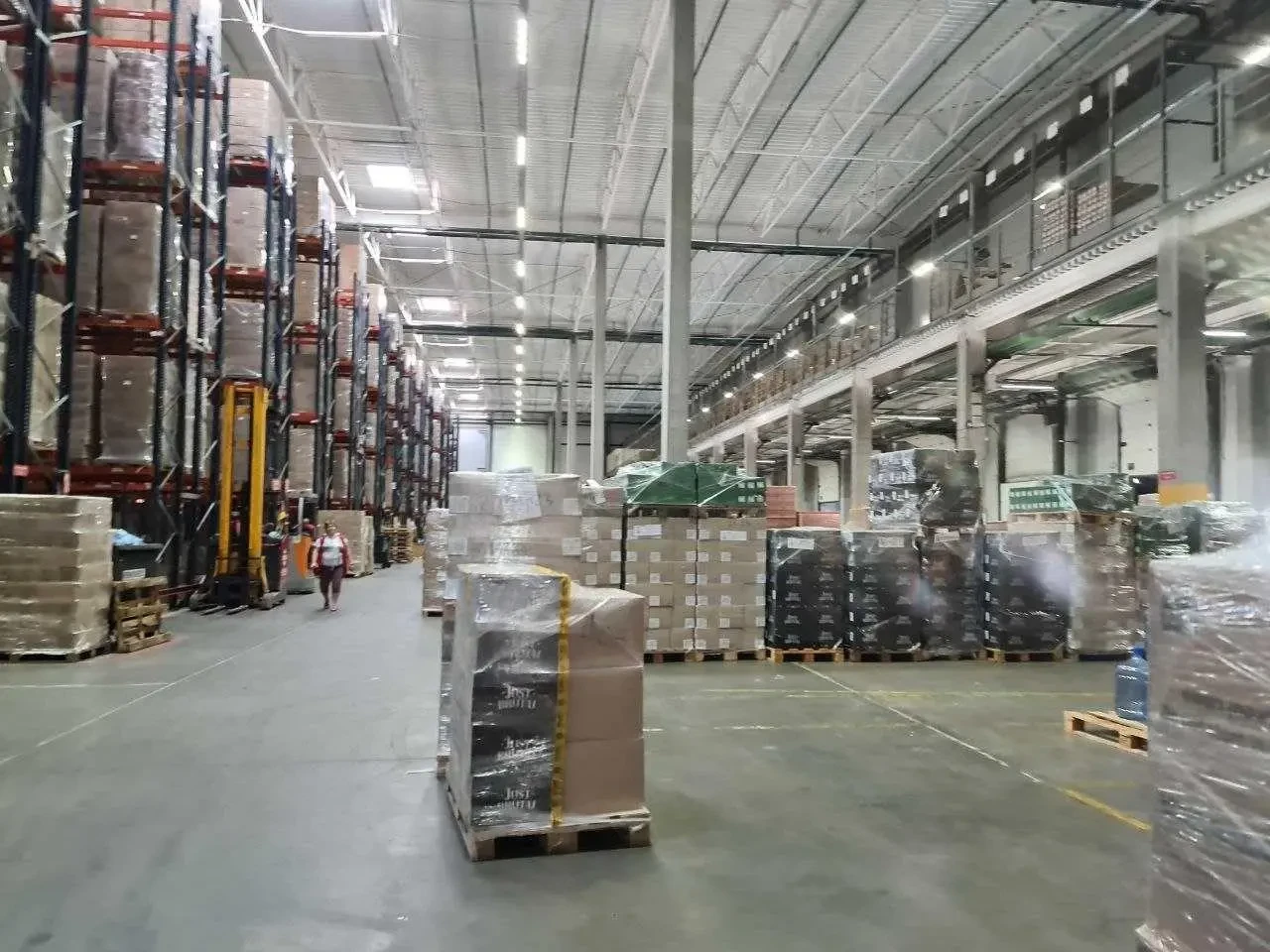 Продам склад Бровари 4