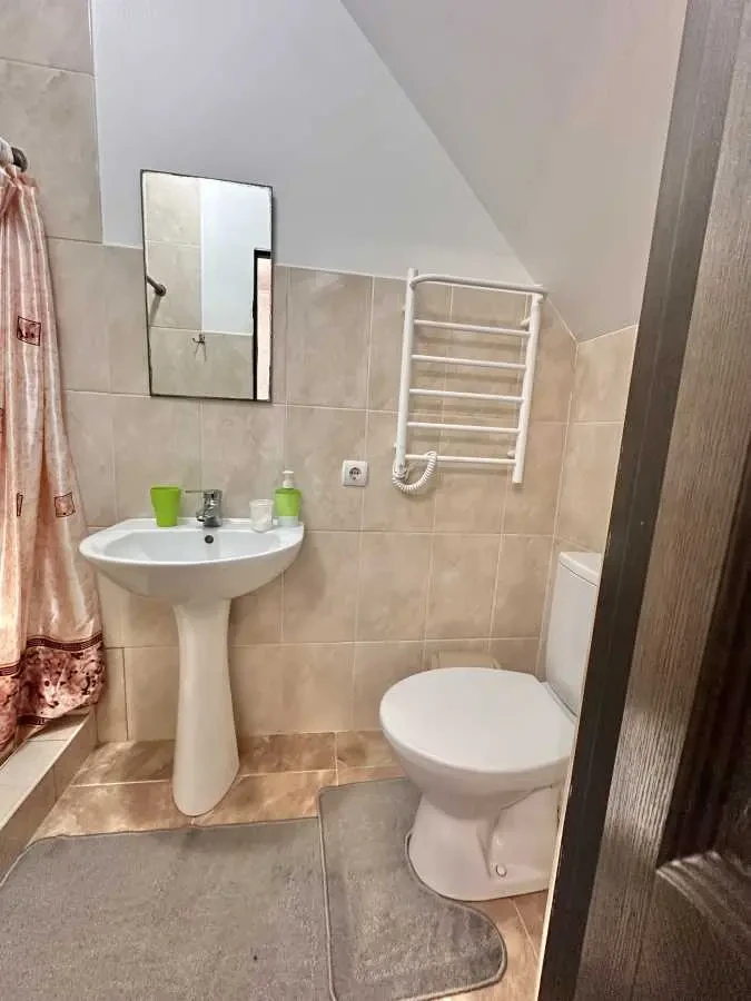 6-к будинок Берегівський, Берегове, Легоцького 71 24