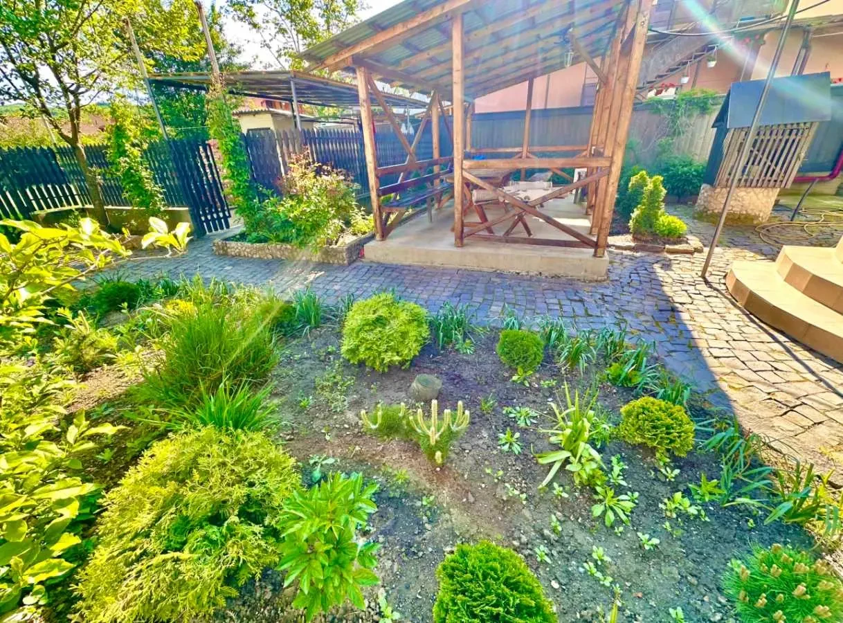 8-к будинок Берегівський, Берегове, Корятовича 27 24