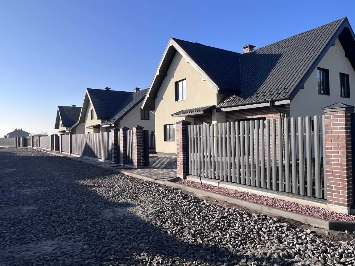 5-к будинок Бориспільський, Щасливе, Константиновская 5