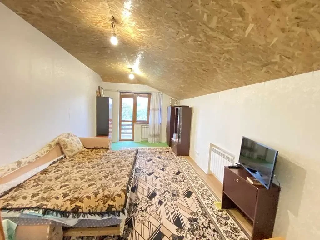 5-к будинок Київ, Святошинський, Плодова 13