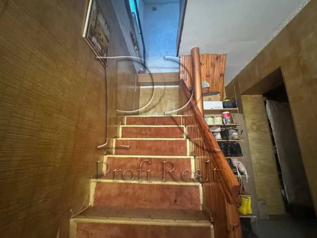 8-к будинок Київ, Дарницький, 8-а Лугова 31 12