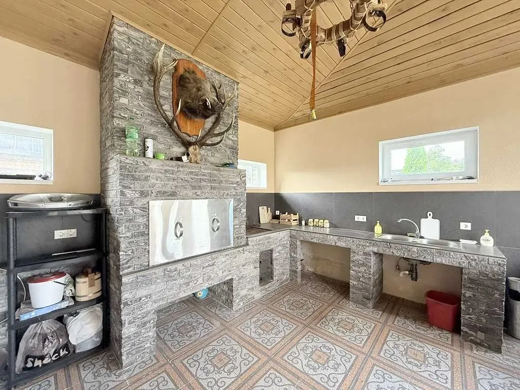 3-к будинок Бучанський, Михайлівка-Рубежівка, вул. Зоряна 4