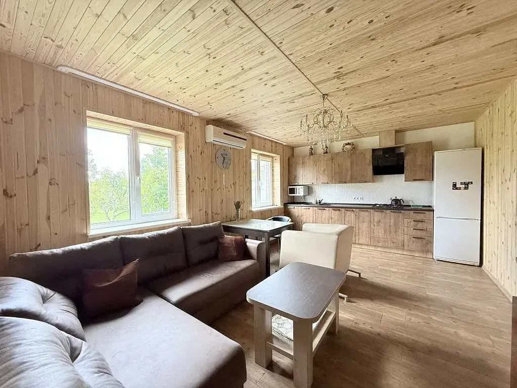 3-к будинок Бучанський, Михайлівка-Рубежівка, вул. Зоряна 7