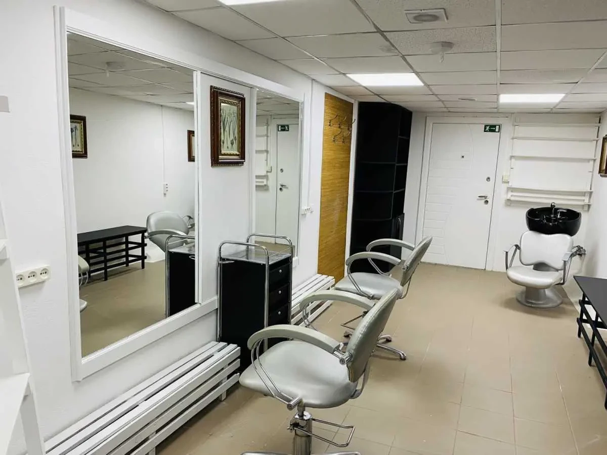 об’єкт сфери послуг Київ, Дніпровський, Раїси Окіпної 4а 7