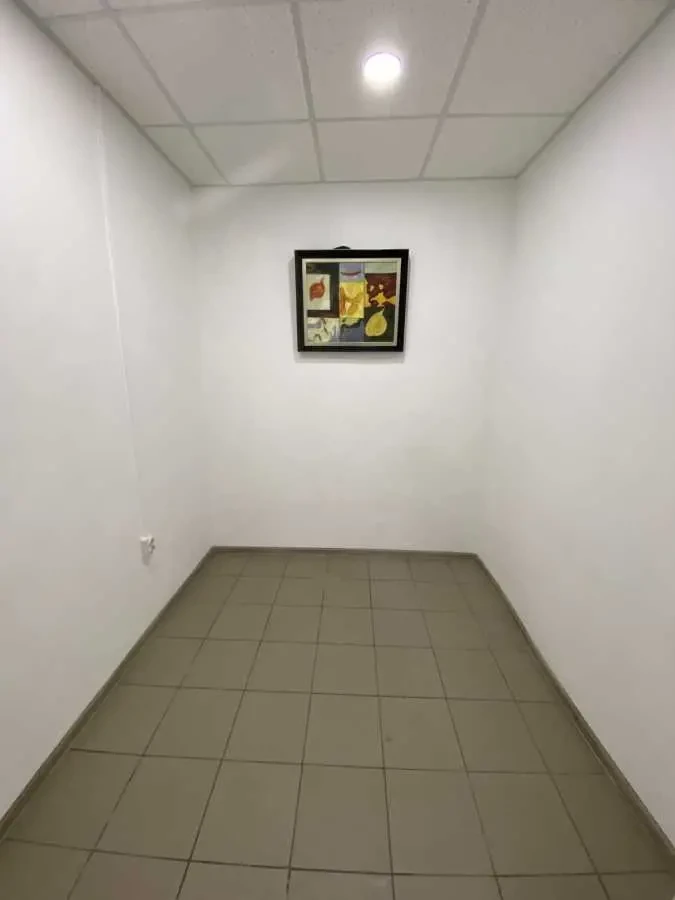 об’єкт сфери послуг Київ, Дніпровський, Раїси Окіпної 4а 15