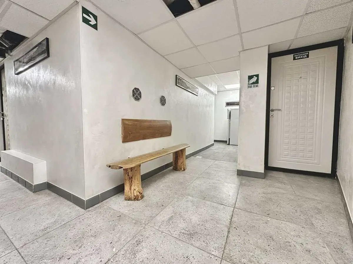 офісне приміщення Київ, Голосіївський, Саперно-Слобідська 8 7