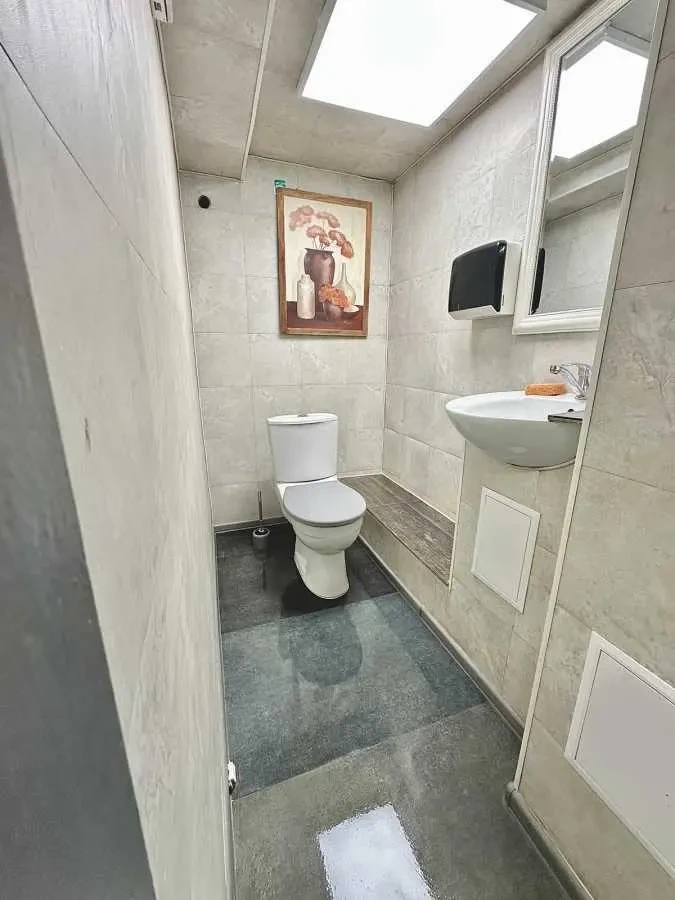 офісне приміщення Київ, Голосіївський, Саперно-Слобідська 8 3