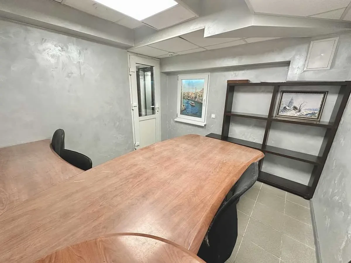 офісне приміщення Київ, Голосіївський, Саперно-Слобідська 8 2