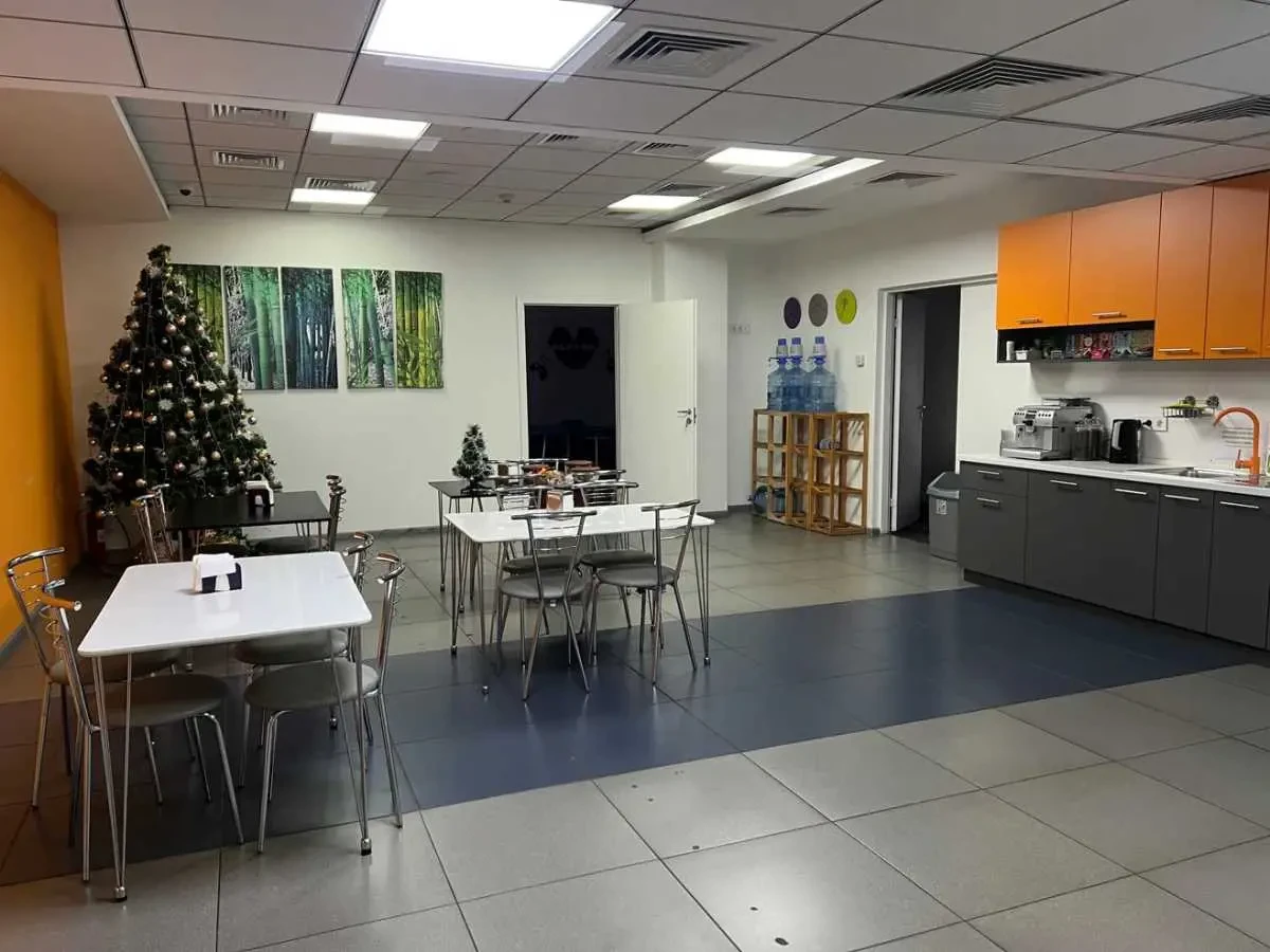 офісне приміщення Київ, Дніпровський, Євгена Сверстюка 2а 8