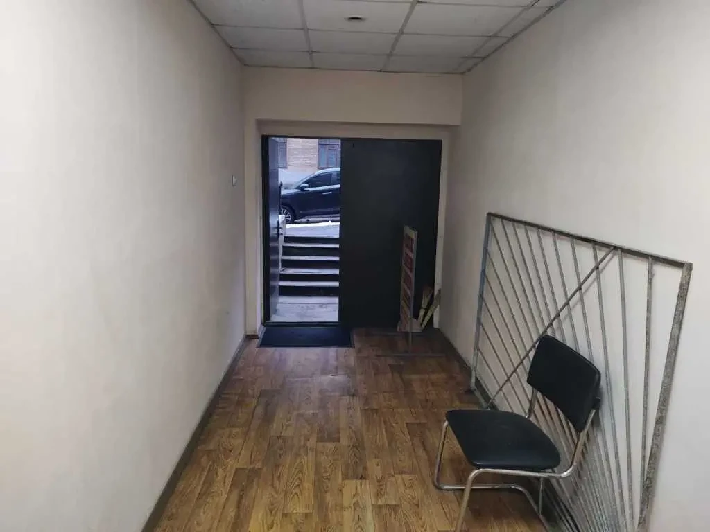 торгові площі Київ, Шевченківський, Золотоустівська 51 14