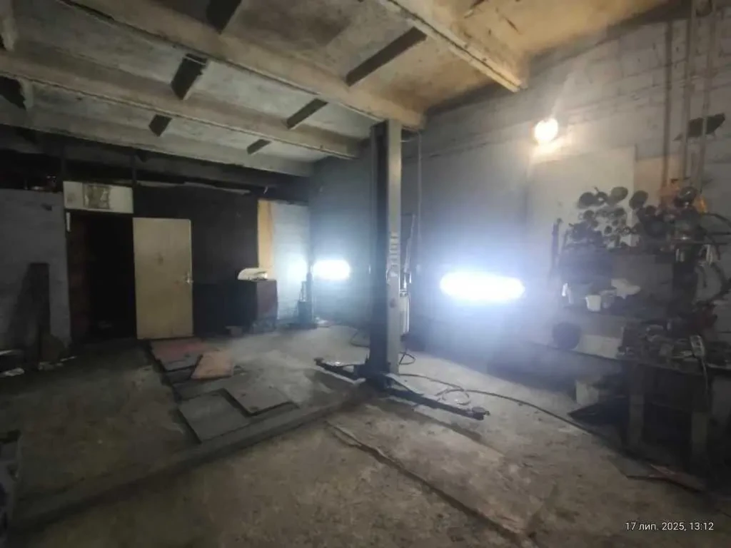 окремий гараж Київ, Деснянський, Пухівська 2 11