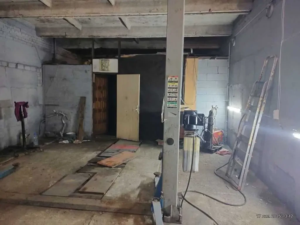 окремий гараж Київ, Деснянський, Пухівська 2 13