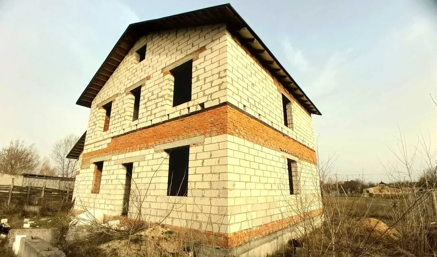 6-к будинок Бучанський, Березівка, полевая 3