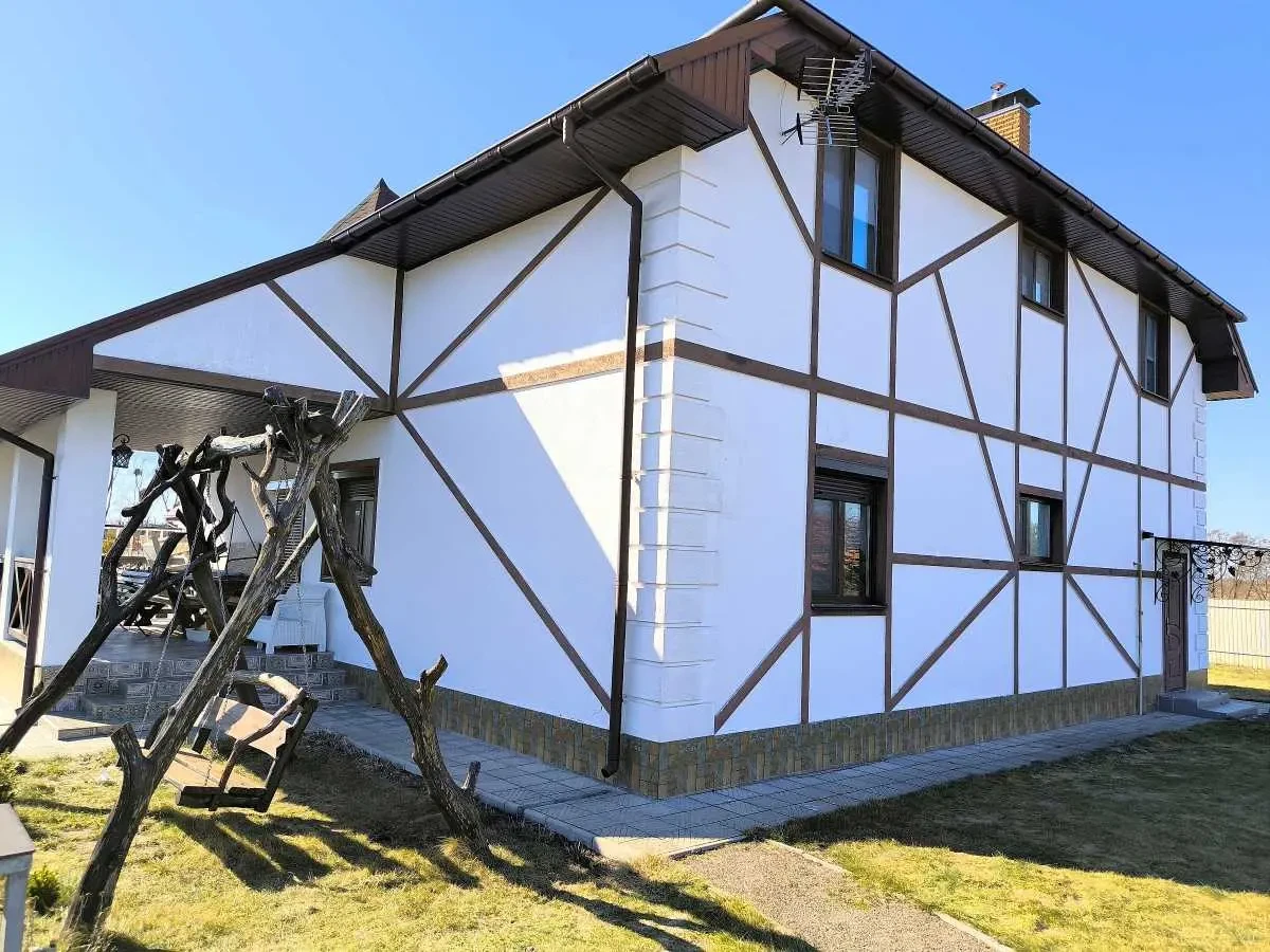 5-к будинок Бучанський, Макарів, квіткова 3