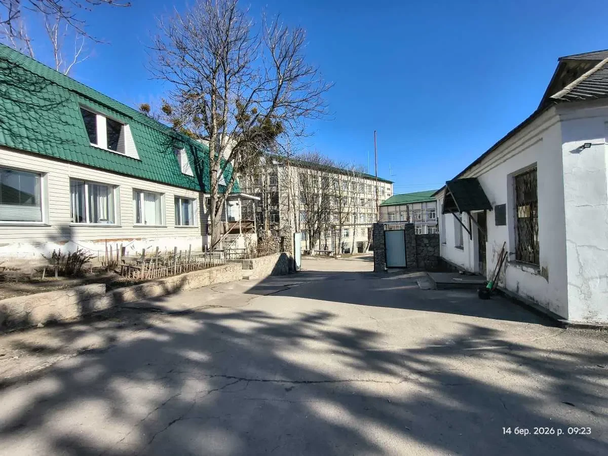 виробничі приміщення Канівський, Канів, Іллєнка 12