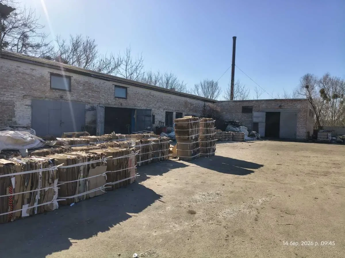 виробничі приміщення Канівський, Канів, Іллєнка 3