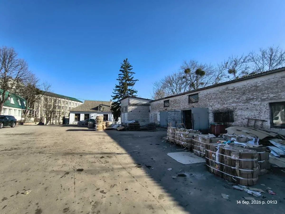 виробничі приміщення Канівський, Канів, Іллєнка 19