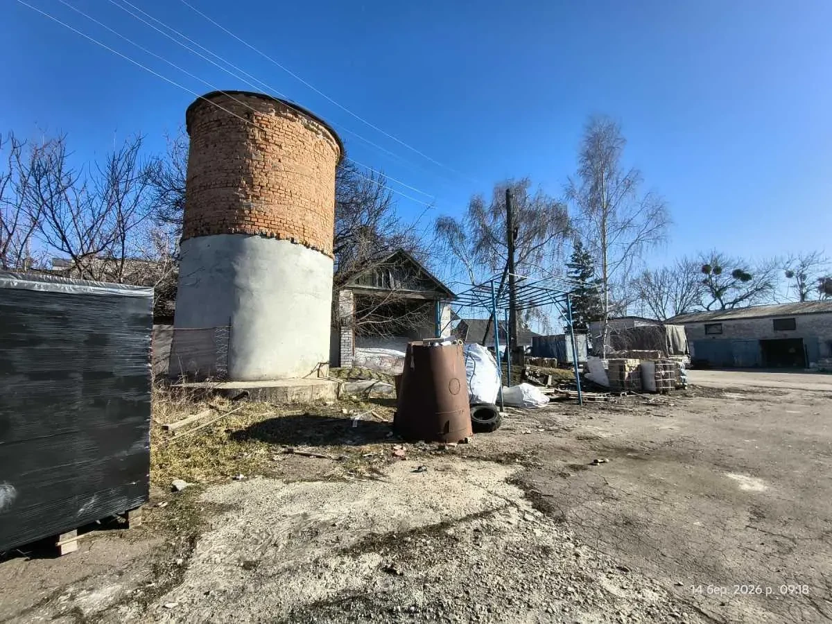 виробничі приміщення Канівський, Канів, Іллєнка 15