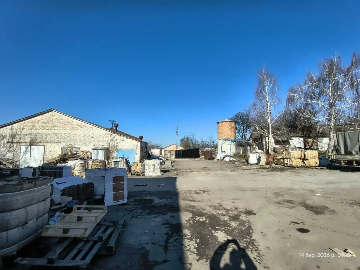 виробничі приміщення Канівський, Канів, Іллєнка 20