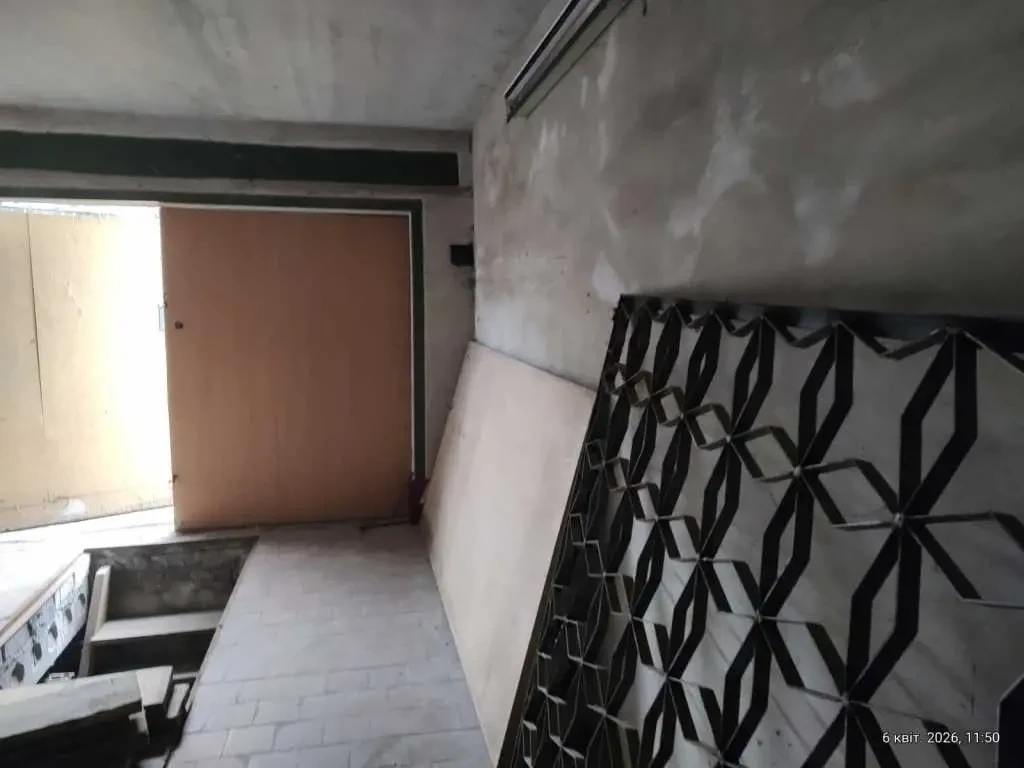 окремий гараж Київ, Деснянський, Миколи Закревського 93 3