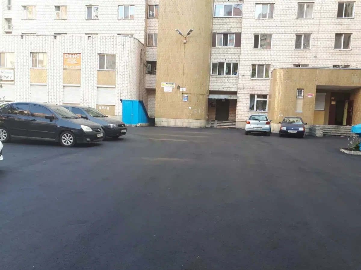 торгові площі Київ, Солом`янський, Миколи Голего 7б 9