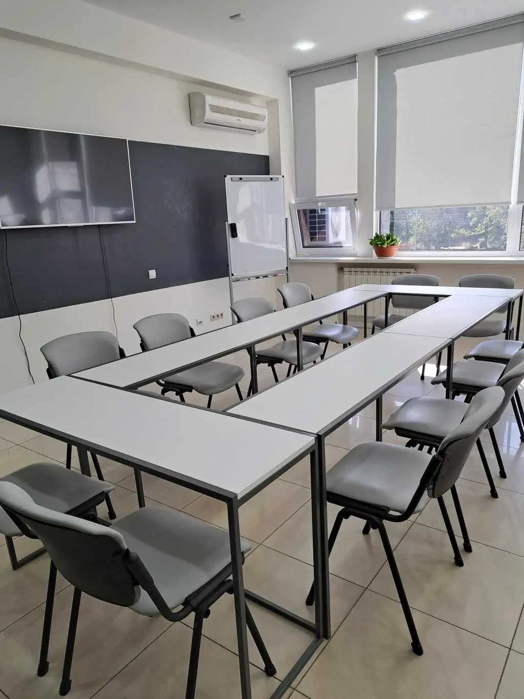 офісне приміщення Київ, Дніпровський, Євгена Сверстюка 11б 3