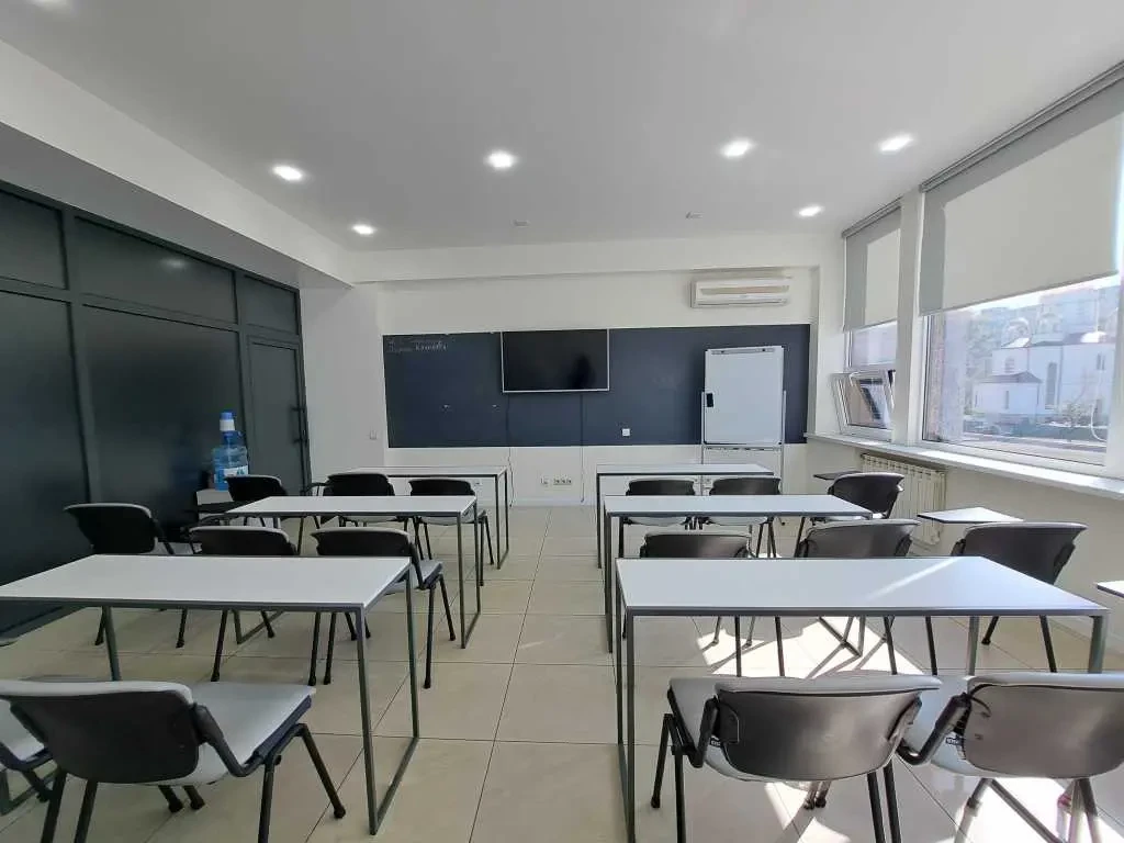 офісне приміщення Київ, Дніпровський, Євгена Сверстюка 11б 6