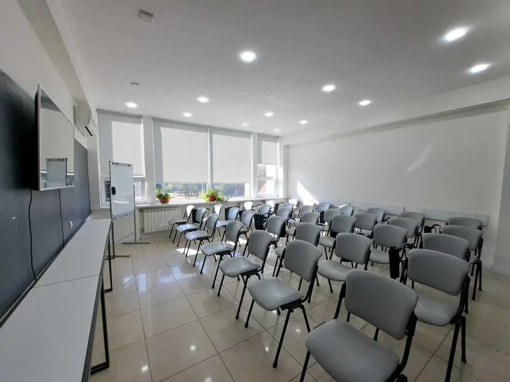 офісне приміщення Київ, Дніпровський, Євгена Сверстюка 11б 8