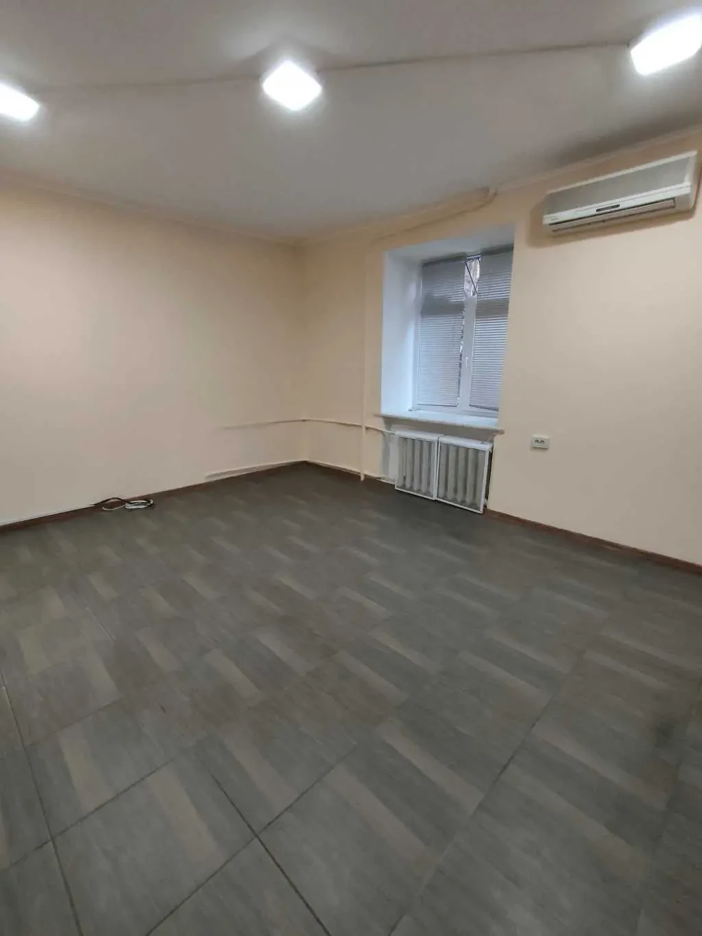 офісна будівля Київ, Шевченківський, Прорізна 3 4