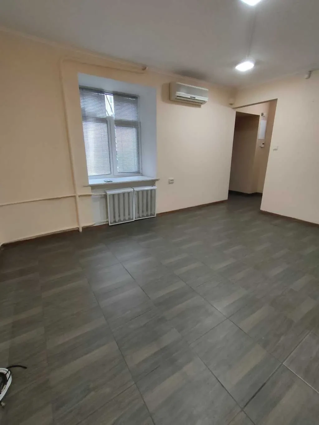 офісна будівля Київ, Шевченківський, Прорізна 3 6