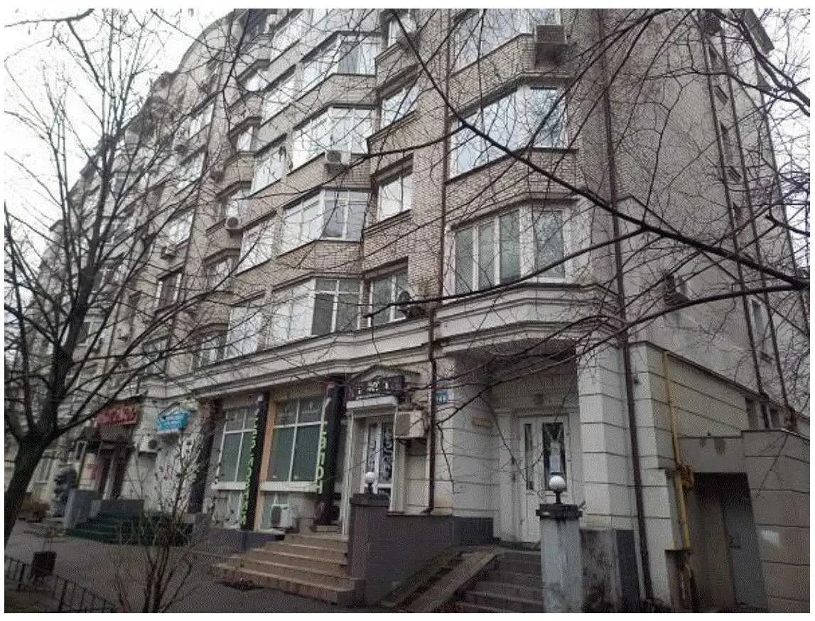 торгові площі Київ, Солом`янський, Андрія Головка 12