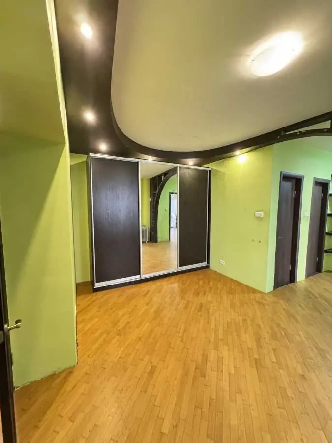 2-к квартира Броварський, Бровари, Незалежності 17 8