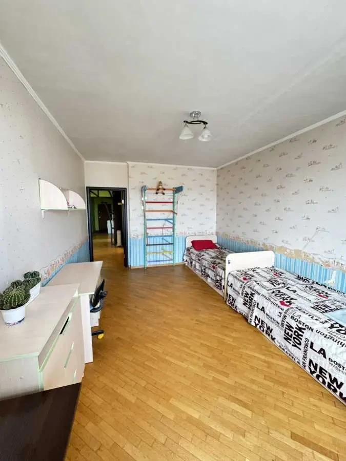 2-к квартира Броварський, Бровари, Незалежності 17 13