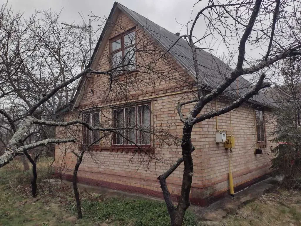 3-к дача Бучанський, Пороскотень, Бузкова