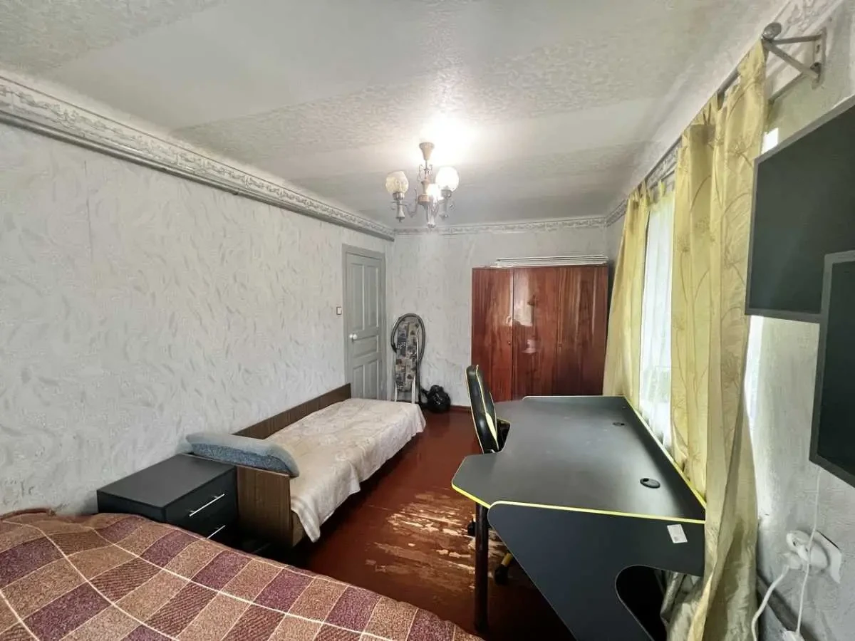 6-к будинок Фастівський, Фастів, Лянгасова 72 11