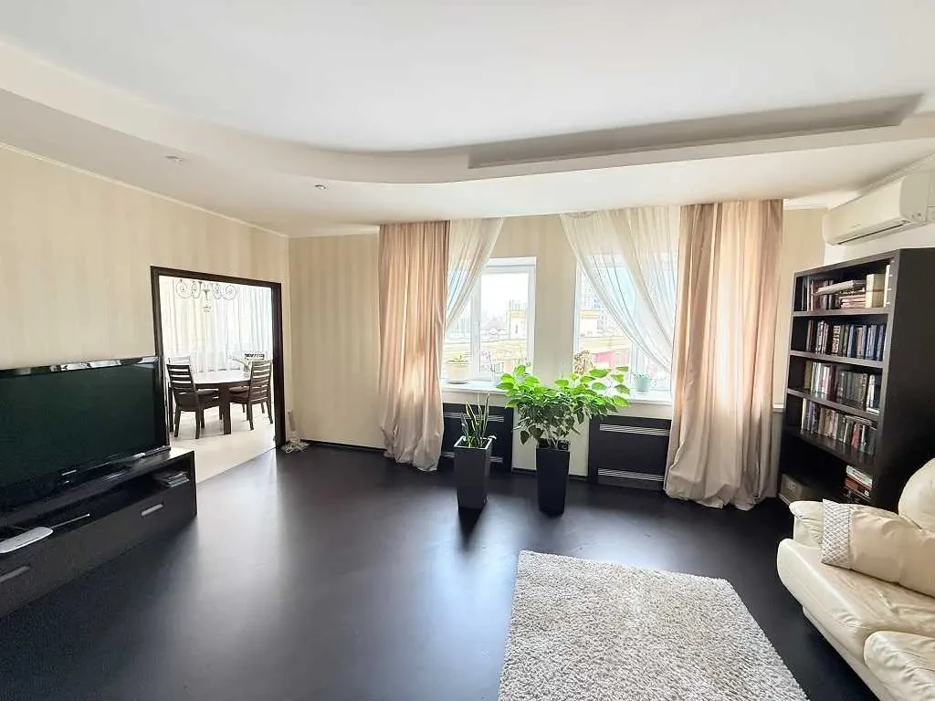 3-к квартира Київ, Шевченківський, В'ячеслава Чорновола 25 4