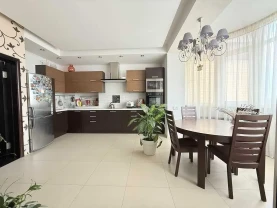 3-к квартира Київ, Шевченківський, В'ячеслава Чорновола 25