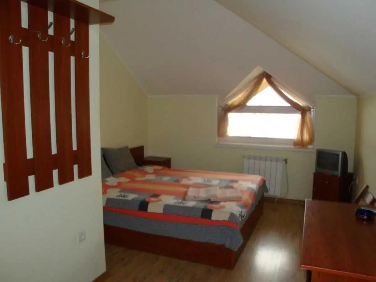 готель Яворівський, Глиниці, Львівська 11