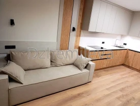 ЖК Варшавський 3 буд 10.1 Продам простора нова квартира 42м2 Київ